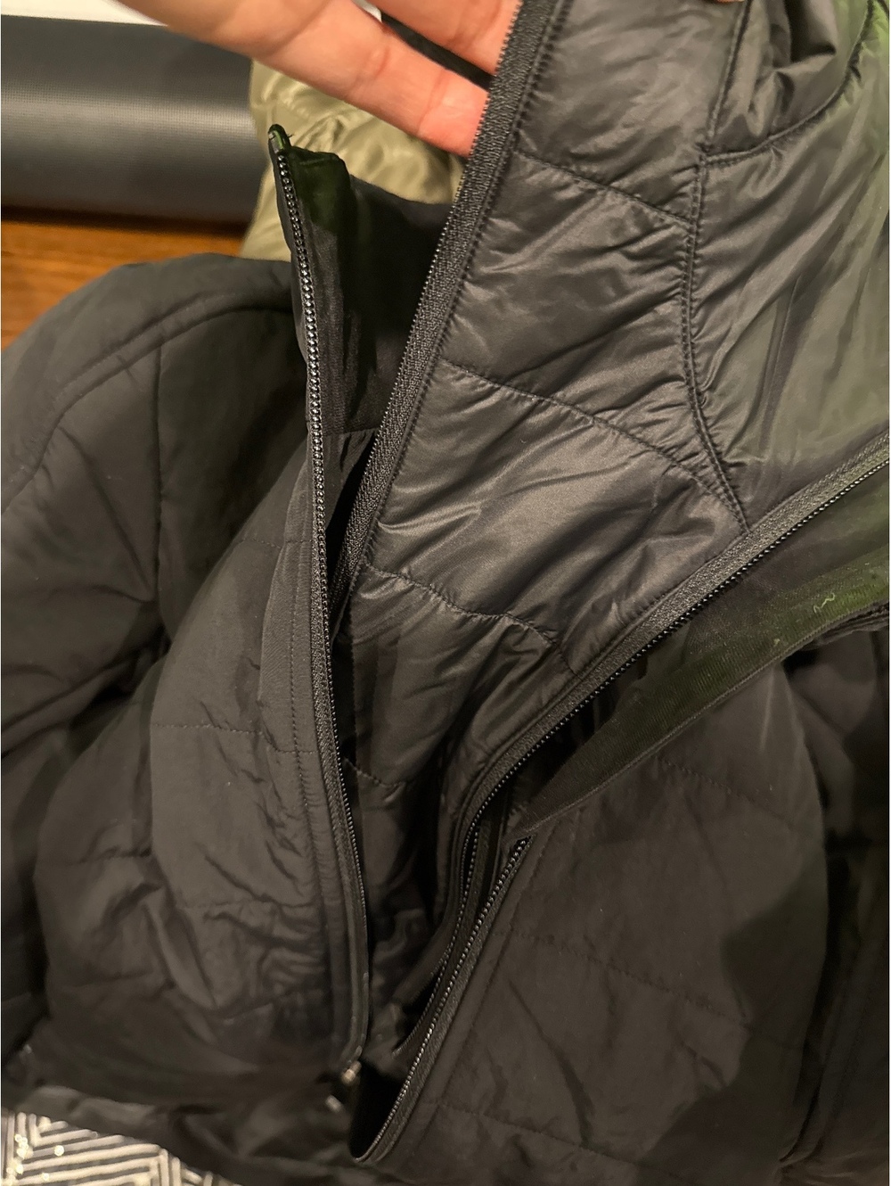 Lululemon Another Mile Jacket Black Size 10 - Picture 4 of 4
